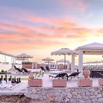 Viva Tourismo Hotel *