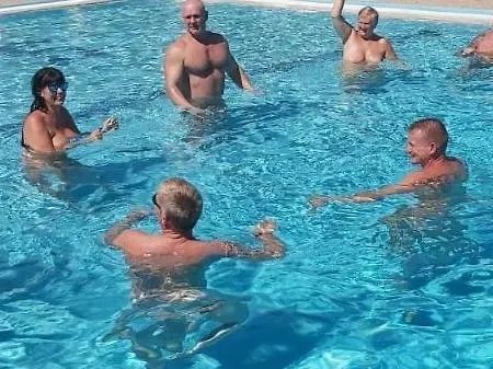 Viva Tourismo Hotel *