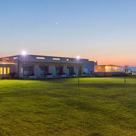 Viva Tourismo Hotel *